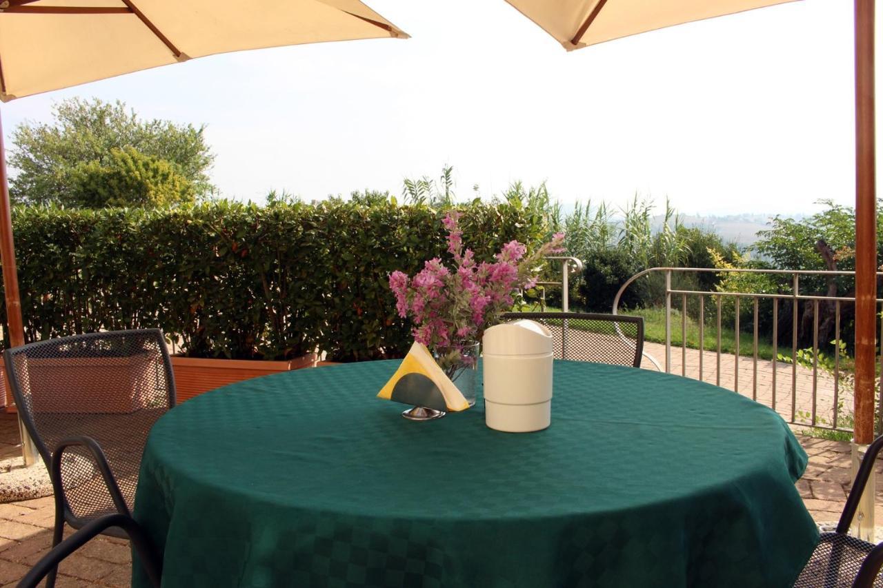Tenuta Pizzogallo Amelia Luaran gambar